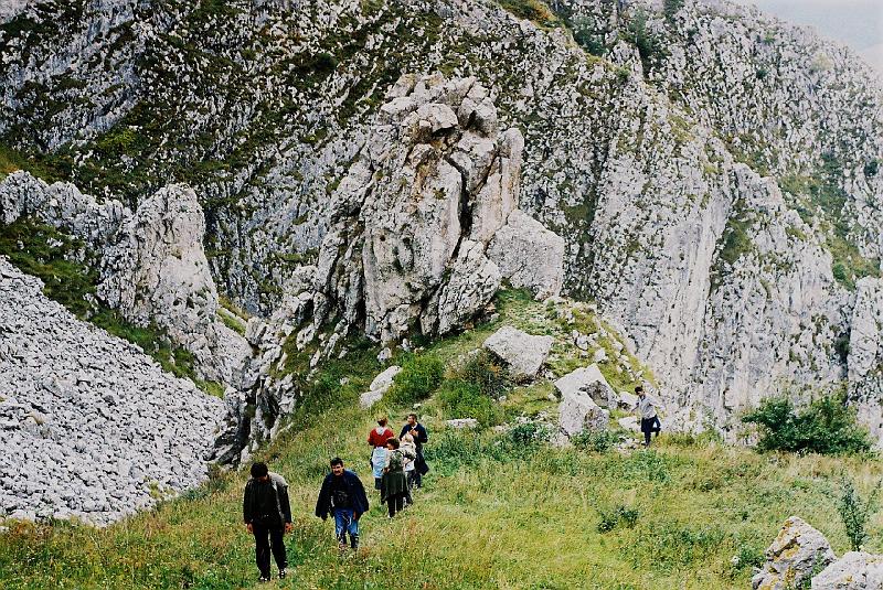 Erdély_2004_16.JPG - a séta folytatódik.