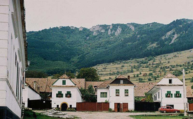Erdély_2004_70.JPG - Torockói házak.